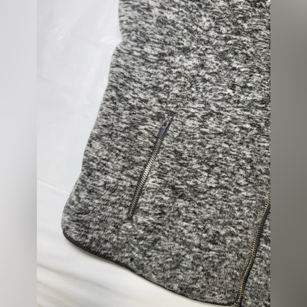 Abercrombie & Fitch Womens Soft Shell Fleece Quilted Grey Zip Up Vest Coat Sz S - Picture 8 of 9